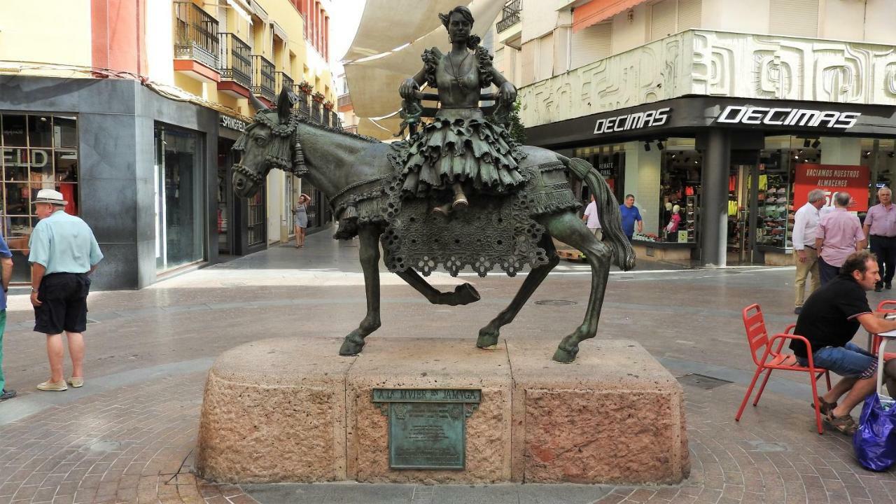 Viviendas Con Fines Turisticos ''La Jamuga'' Andujar Bagian luar foto